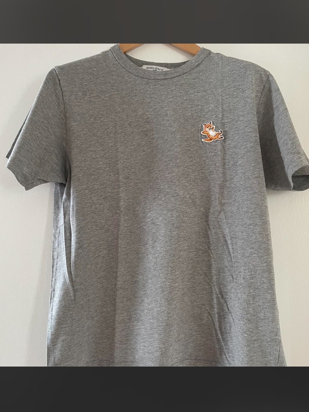MAISON KITSUNE Grey Short Sleeve Fox Patch Tee